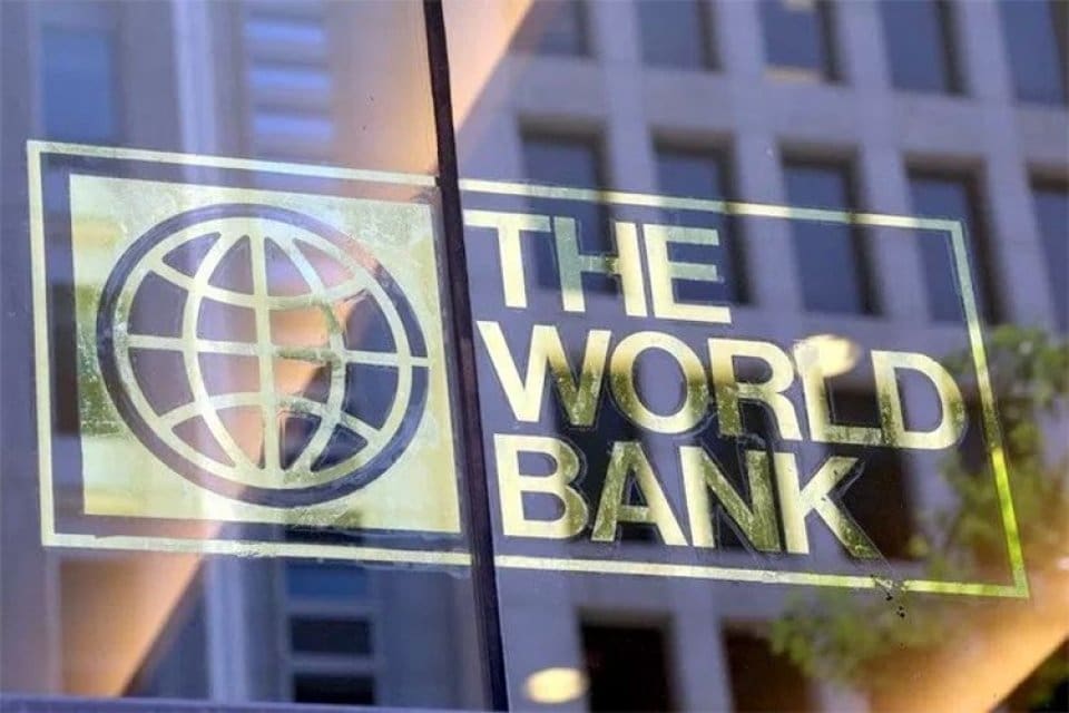 D&uuml;nya Bankası kamudan en &ccedil;ok ihale alan ilk 10 şirkete