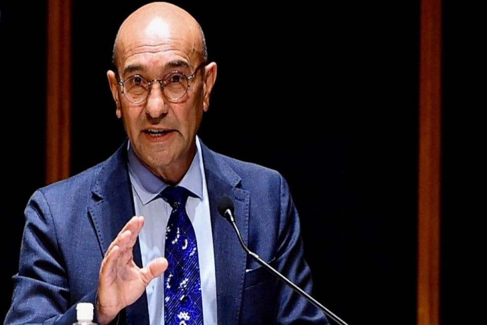 Pandemi s&uuml;recinde &ldquo;Kriz Belediyeciliği&rdquo; modeliyle &ouml;nemli kararlar aldıklarını s&ouml;yleyen Başkan