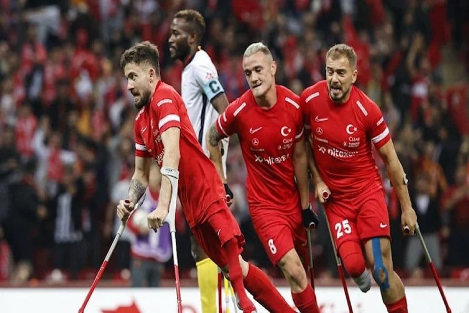 T&uuml;rkiye Ampute Milli Takımı, d&ouml;rt yıl &ouml;nce finalde yenildiği rakibi