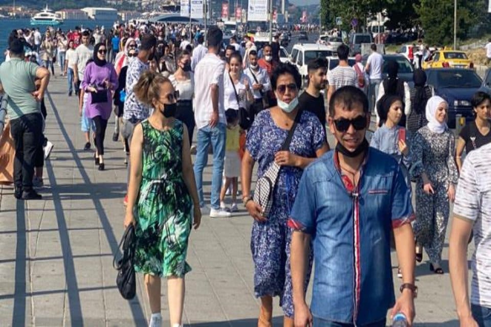 D&uuml;nya &ccedil;apında d&ouml;rt milyondan fazla insanın &ouml;l&uuml;m&uuml;ne sebep olan corona