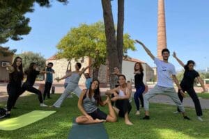 İzmir B&uuml;y&uuml;kşehir Belediyesi, 21 Haziran D&uuml;nya Yoga G&uuml;n&uuml;'nde İzmirlileri yoga