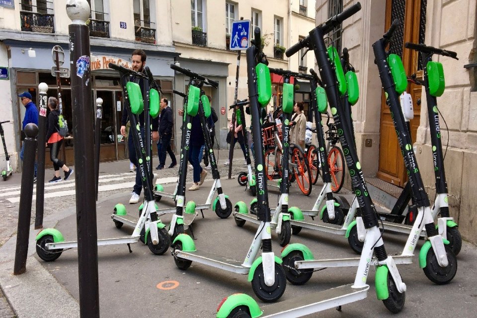 Türkiye'de de büyük tartışmalara ve kazalara sebep olan scooterlara karşı