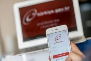 EYT başvuruları i&ccedil;in e-Devlet'te yeni d&uuml;zenlemeye gidildi.&nbsp;e-Devlet arama &ccedil;ubuğuna EYT
