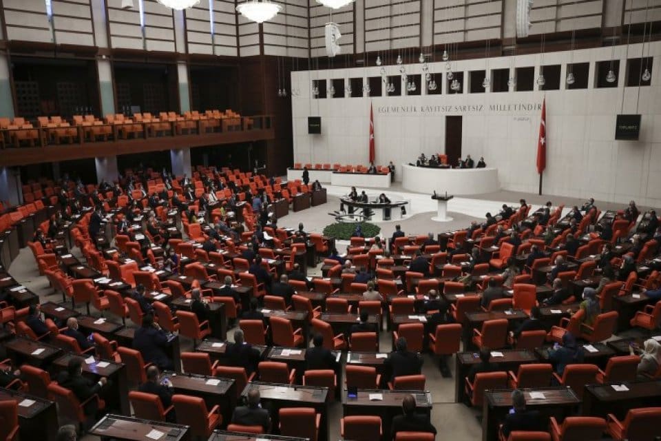 Elektronik Ticaretin D&uuml;zenlenmesi Hakkında Kanunda Değişiklik Yapılmasına Dair Kanun Teklifi,