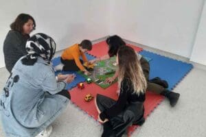 İzmir B&uuml;y&uuml;kşehir Belediye Başkanı Tun&ccedil; Soyer&rsquo;in Engelsiz İzmir hedefini &ldquo;Başka