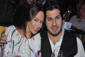11 yıldır evli olduğu eşi&nbsp;Reza Zarrab&rsquo;a &ldquo;evlilik birliğinin temelinden sarsıldığı&rdquo;
