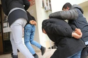 Edirne merkezli 4 ilde FET&Ouml;/PDY'ye y&ouml;nelik operasyonda 4 ş&uuml;pheli g&ouml;zaltına