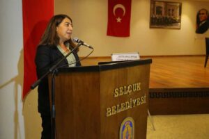 Efes Selçuk Kent Konseyi’nde Suna Gündoğdu’nun başkan seçilmesinin ardından yeni