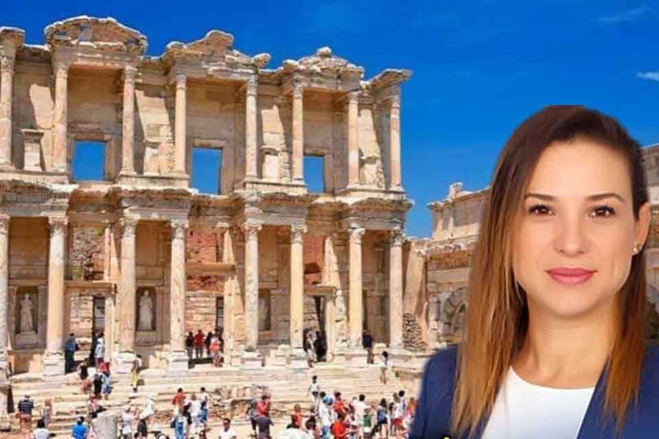Efes Sel&ccedil;uk Belediyesi&rsquo;nin sosyal yaşam kartı Efeslim Kart ile ihtiya&ccedil;