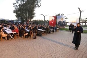 Efes Sel&ccedil;uk Belediye Başkanı Filiz Ceritoğlu Sengel, yeni yıl &ouml;ncesinde