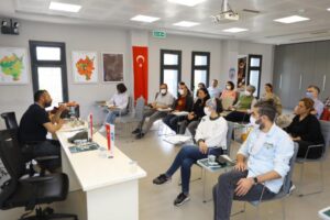 &nbsp; Efes Tarlası Yaşam K&ouml;y&uuml;&rsquo;nde Atalık Tohum ve Fide &Uuml;retim