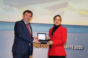 Efes Selçuk Belediyesi Türkiye’de kentlere dokunan kişi ve kurumların ödüllendirildiği