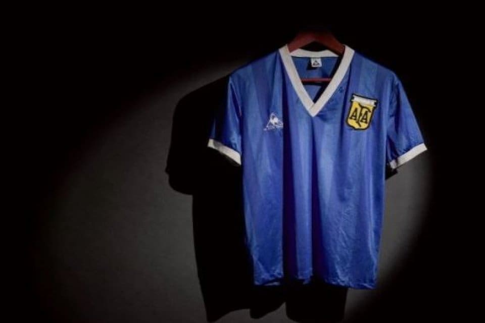 ​Diego Maradona'nın 1986 D&uuml;nya Kupası'nda Hand Of God (Tanrı'nın eli)