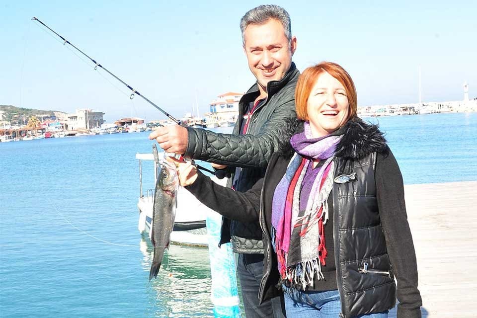 Karaburun Belediyesi tarafından geleneksel olarak d&uuml;zenlenen 12&rsquo;nci Levrek Avı, 12-13