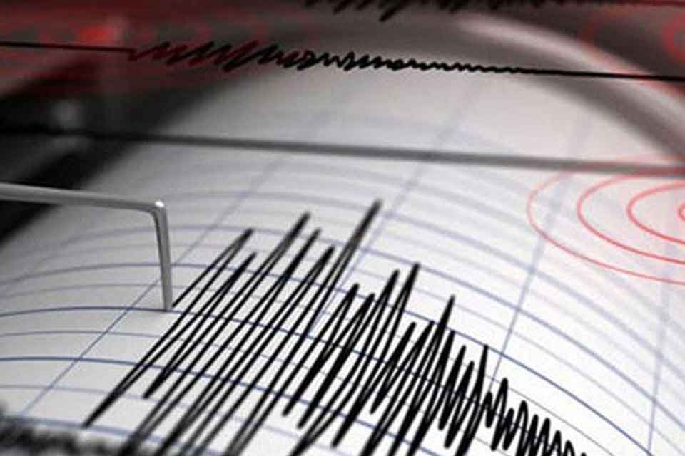AFAD'ın verilerine göre saat 09.38'de Muğla'nın Datça ilçesi açıklarında 4.1