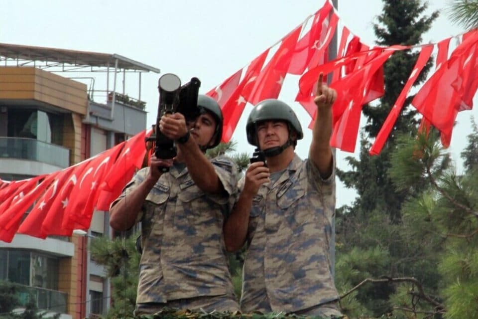 EGE B&ouml;lgesi'ndeki illerde 30 Ağustos Zafer Bayramı coşkuyla kutlandı. 30