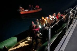 Muğla'nın Bodrum il&ccedil;esi a&ccedil;ıklarında, Yunanistan unsurlarınca T&uuml;rk kara sularına geri