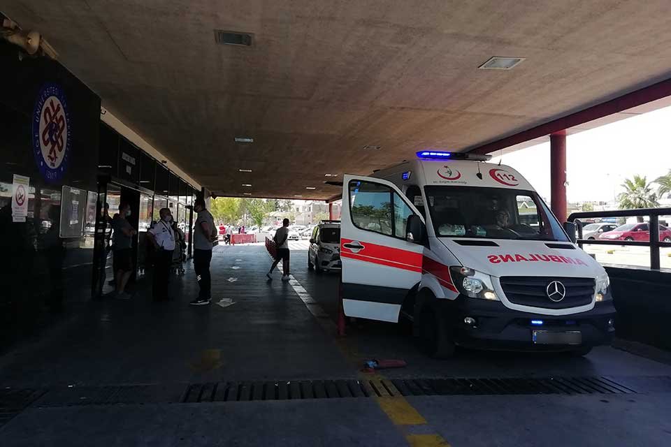 Anjiyo ünitesi çalışmıyor, beyin damarlarının tıkanması nedeniyle hastaneye başvuran hastalara, ‘İlaç