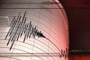 Ege Denizi'nde 3.9 ve 3.8 büyüklüğünde iki deprem meydana geldi.