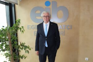 T&uuml;rkiye son g&uuml;nlerde tarihinin en b&uuml;y&uuml;k orman yangınlarıyla karşı karşıya.