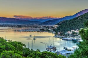 Muğla'nın Marmaris ilçesinde, 37 yıldır kömür kullanımının yasak olmasıyla birlikte