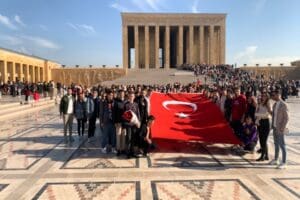 Ege &Uuml;niversitesi &Ouml;ğrenci Konseyi, Atat&uuml;rk Haftası m&uuml;nasebeti ile Ulu &Ouml;nder