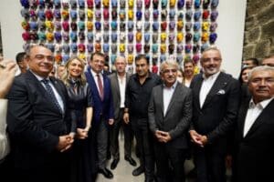 İBB Başkanı Ekrem İmamoğlu, Diyarbakır'da katıldığı "Hafıza Odası&rdquo; adlı sergisinin