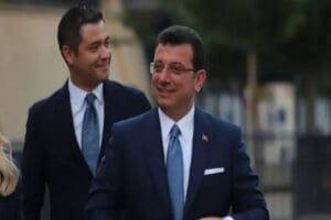 İBB Başkanı Ekrem İmamoğlu, Murat Ongun&rsquo;un y&uuml;r&uuml;tt&uuml;ğ&uuml; İBB S&ouml;zc&uuml;l&uuml;ğ&uuml; biriminin