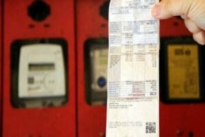 Elektrik M&uuml;hendisleri Odası (EMO), bir a&ccedil;ıklama yaparak; elektrikte kamulaştırma &ccedil;ağrısı