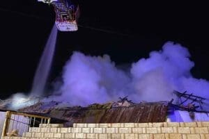 Elektrikli battaniyeden kaynaklanan yangında bir ev kullanılamaz hale geldi. Manisa'nın