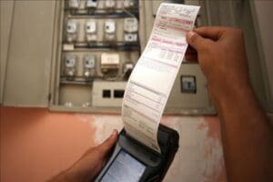 Elektrik tarifelerinde t&uuml;m t&uuml;ketici grupları i&ccedil;in vergi ve fonlar dahil