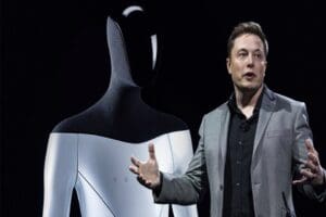 D&uuml;nyanın en zengin insanı Elon Musk, &Ccedil;in medyasına insanlığın geleceği