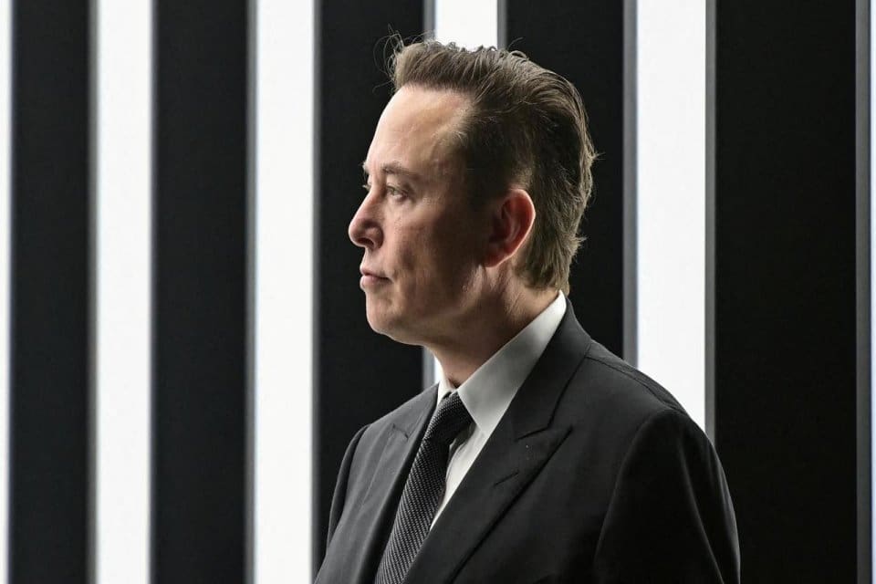 ABD'li milyarder Elon Musk'ın Japonya'da d&uuml;ş&uuml;k doğum oranlarına işaret ederek