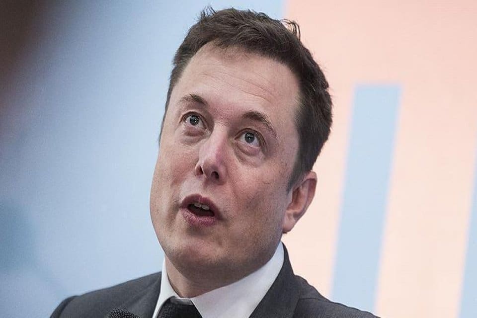 Milyarder iş adamı ELon Musk'ın serveti &uuml;nl&uuml; Youtuber Matt Wallace