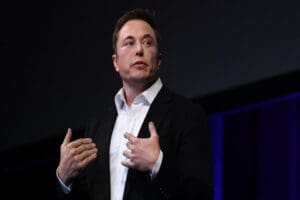 Elon Musk, Ukrayna'ya uydu internet sistemi sağladığı i&ccedil;in Rusya'nın uzay