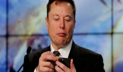 Elon Musk'tan yeni bir sosyal bir medya platformu hazırlığı