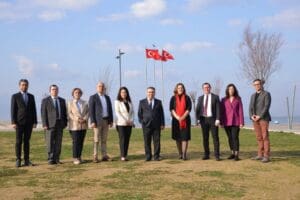 İzmir ekonomisinin 33 yıldır nabzını tutan, İzmir ekonomisindeki gelişmeleri kamuoyuna