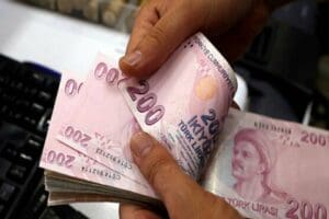&Ccedil;alışma ve Sosyal G&uuml;venlik Bakanı Vedat Bilgin, yaklaşık 12 milyon