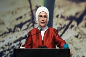 İsmailağa Cemaati'ne bağlı Hiranur Vakfı'nda yaşanan çocuk istismarına sosyal medya