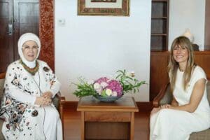 Cumhurbaşkanı Recep Tayyip Erdoğan'ın eşi Emine Erdoğan, sosyal medya hesabında