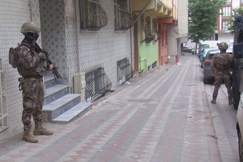 Emniyet Genel M&uuml;d&uuml;rl&uuml;ğ&uuml; Ka&ccedil;ak&ccedil;ılık ve Organize Su&ccedil;larla M&uuml;cadele Şube M&uuml;d&uuml;rl&uuml;ğ&uuml;