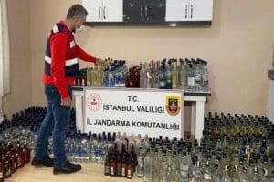 İstanbul Silivri'de yılbaşı &ouml;ncesi imalathaneye &ccedil;evrilen bir eve d&uuml;zenlenen operasyonda