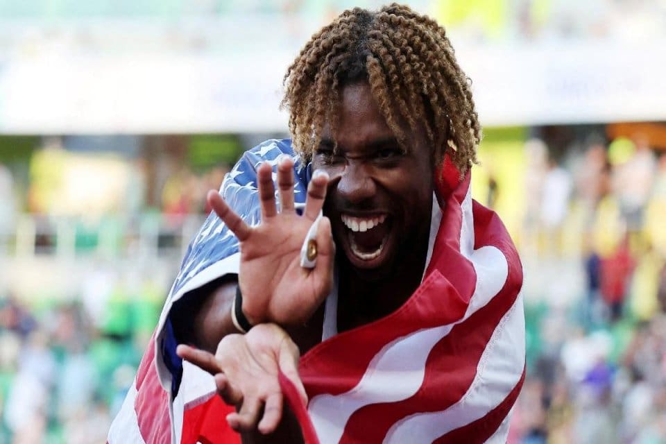 D&uuml;nya Atletizm Şampiyonası'nda m&uuml;cadele eden ABD'li atlet Noah Lyles, 200