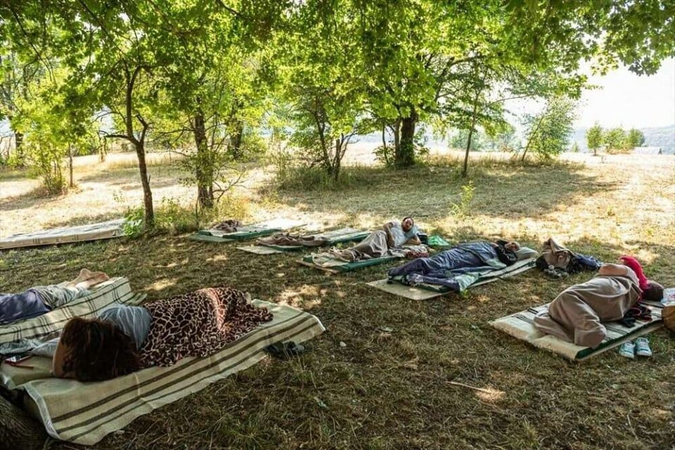 Karadağ'da on yıldır d&uuml;zenlenen 'en tembel vatandaş' yarışması başladı. Bu