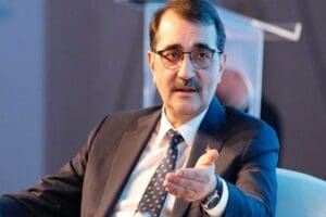 Enerji ve Tabii Kaynaklar Bakanı Fatih D&ouml;nmez doğalgaz, elektrik ve