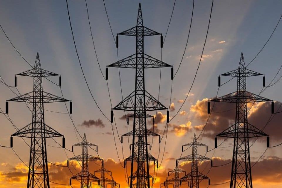 T&uuml;rkiye'nin enerji ithalatı i&ccedil;in &ouml;dediği tutar, martta ge&ccedil;en yılın aynı