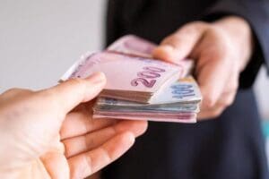 T&uuml;ketici kredileri ve ticari krediler belli bir s&uuml;redir artış trendinde.