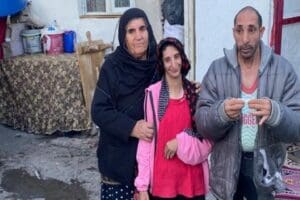 Adıyaman&rsquo;da iki engelli &ccedil;ocuğuna hem annelik hem de babalık yapan