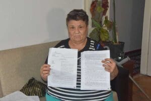 İzmir'in Gaziemir il&ccedil;esinde yaşayan bedensel engelli Hanım Erdoğmuş (62), iddiaya