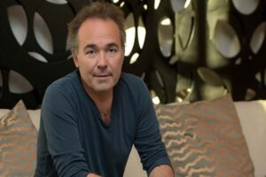 Gain platformunda yayınlanan 10 Bin Adım dizisi ile beğenilen &uuml;nl&uuml;